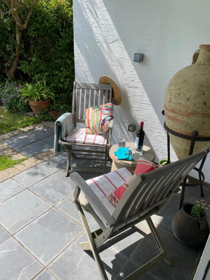 Cliff Top Garden Room Milford on Sea Exterior foto